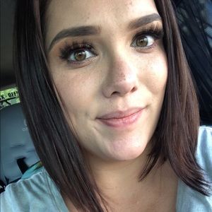 Meet your Posher, Amber